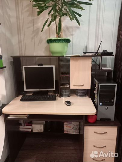 Компьютерный стол бу