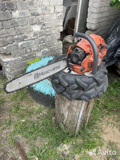 Бензопила хускварна 555 на запчасти