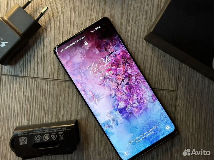 Samsung Galaxy S10, 8/128 ГБ