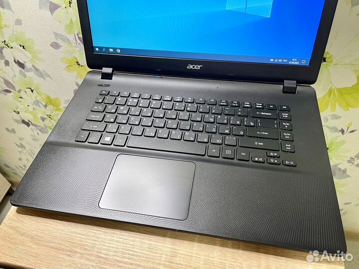Офисный ноутбук Acer