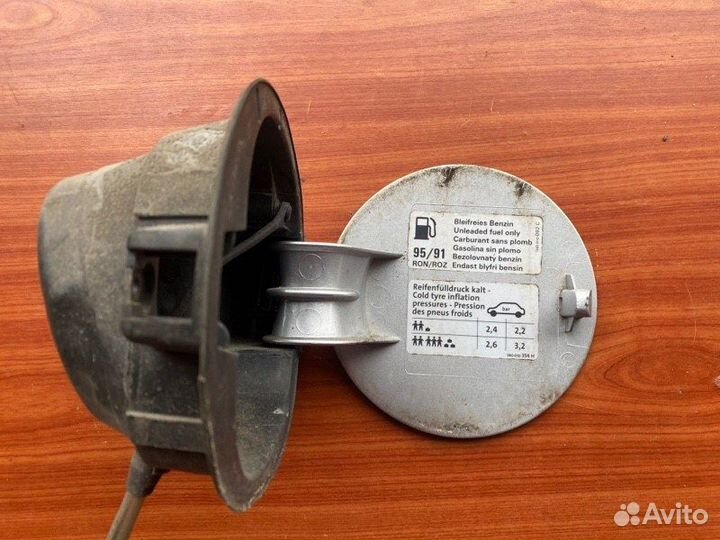 Лючок бензобака Vw Passat B5+ универсал AWT 2004