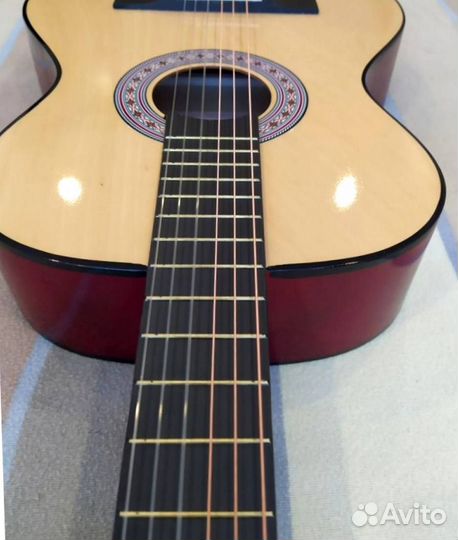 Гитара хорошего качества