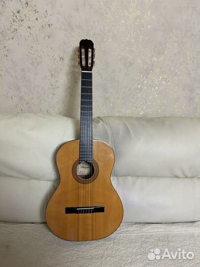 Классическая гитара Aria для левши +чехол