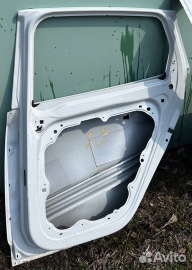 Двери Volvo Cross Country 2013