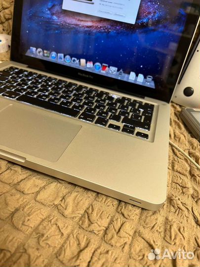 MacBook Pro 13 late 2011, отличное состояние