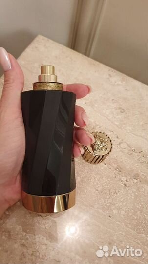 Парфюмерная вода Atelier versace Iris d'elite