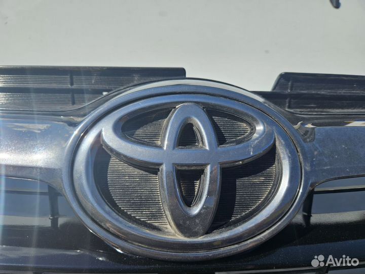Решетка радиатора тайота хайлендер