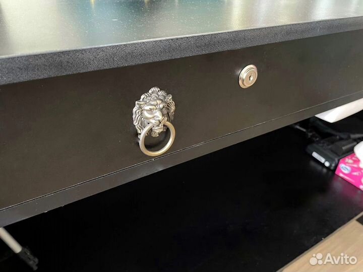 Гримерное зеркало с подсветкой