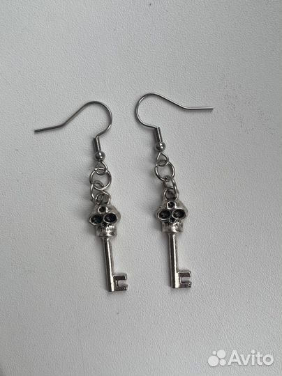 Серьги в виде ключей