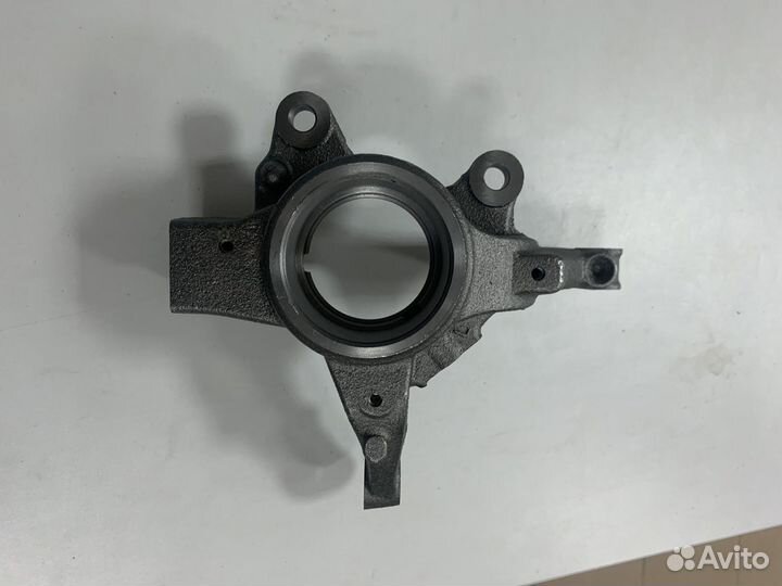 Кулак поворотный передний левый Renault Logan 2