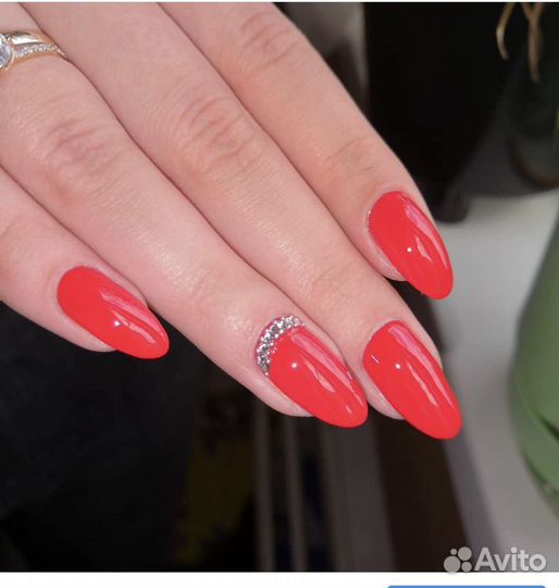 Маникюр Наращивание ногтей,педикюр гельлак