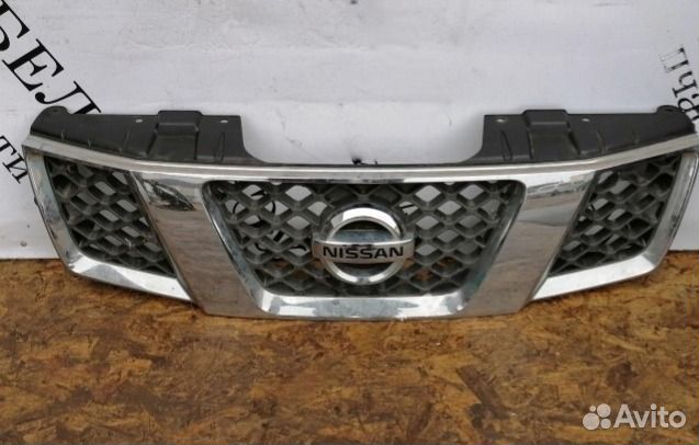 Решетка радиатора Nissan Navara D40 Pathfinder R51