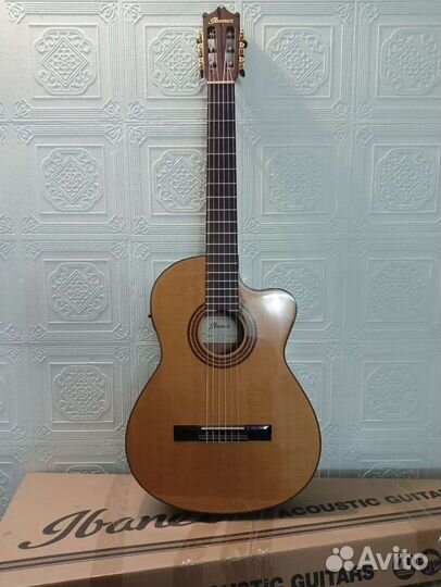 Электроакустическая классическая гитара Ibanez