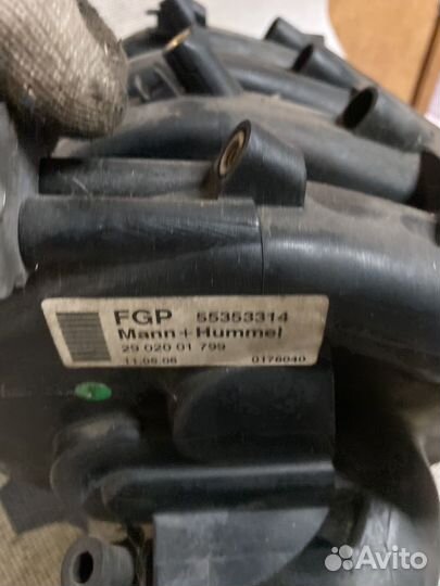 Впускной коллектор Opel Astra H 1.8 55353314