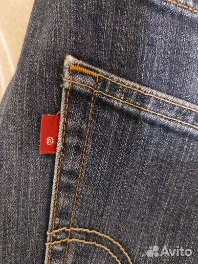 Джинсы Levi's