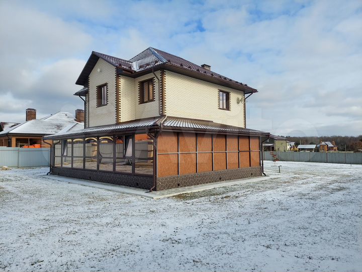 Дом 163 м² на участке 16 сот.