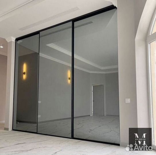 Шкаф купе с зеркалом