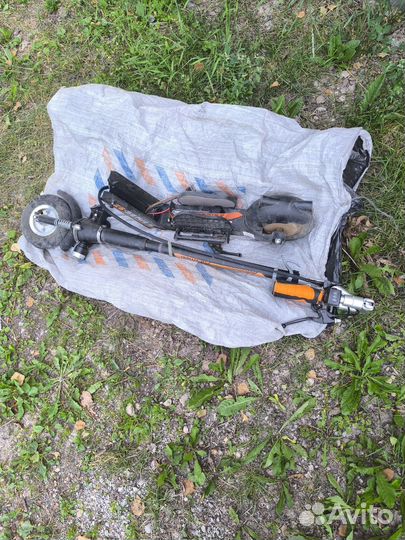 Продам электросамокат