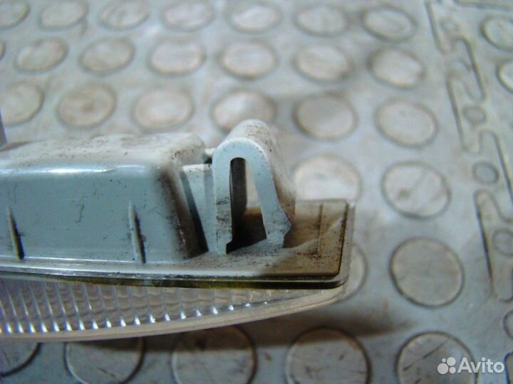 KIA Soul 1 Повторитель на крыло правый