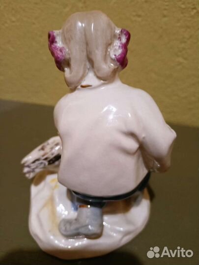 Фигурка дети фарфор