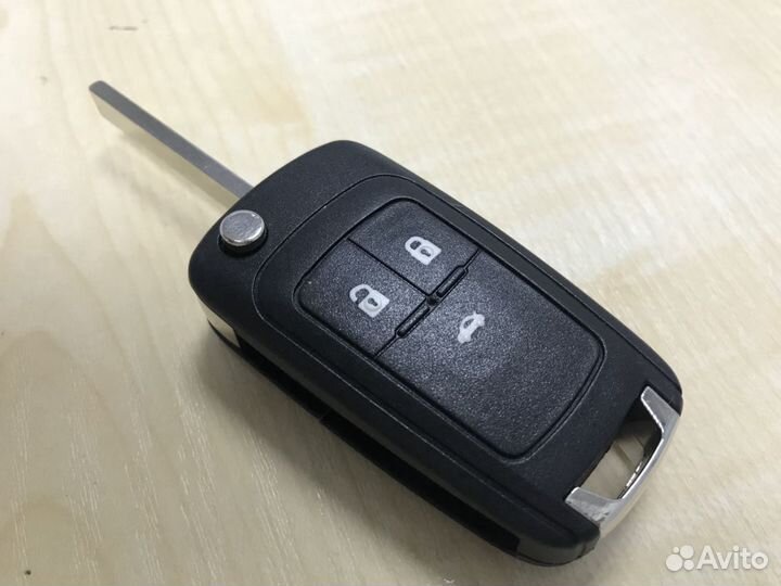 Ключ Opel Astra J три кнопки 433mhz