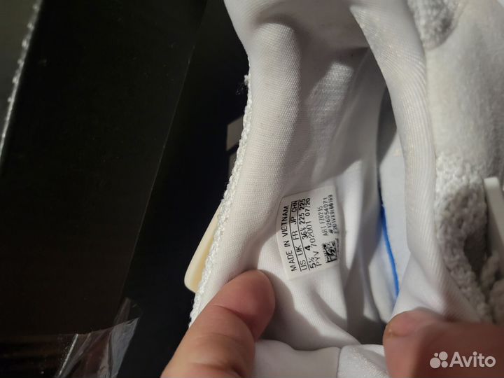 Кроссовки adidas eqt