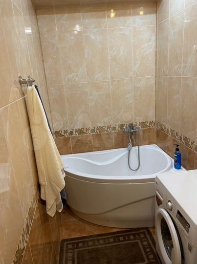 2-к. квартира, 75 м², 9/10 эт.