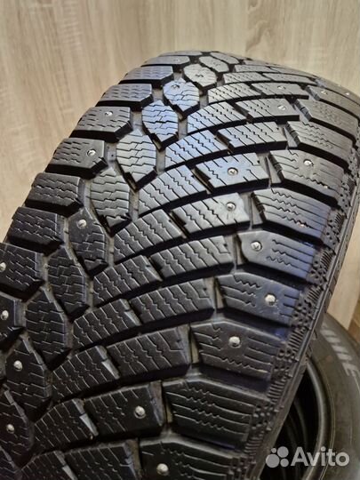 Gislaved Nord Frost 200 215/55 R16 97T