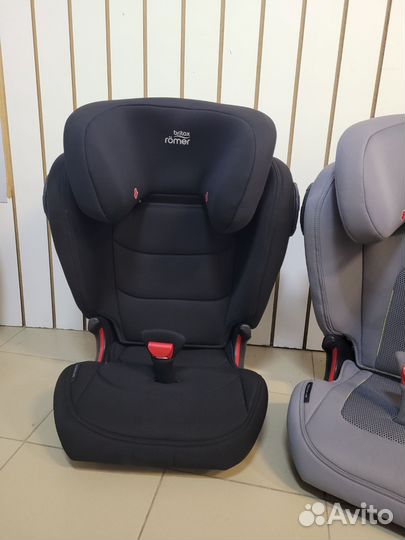 Детское автокресло britax romer 3 m fix