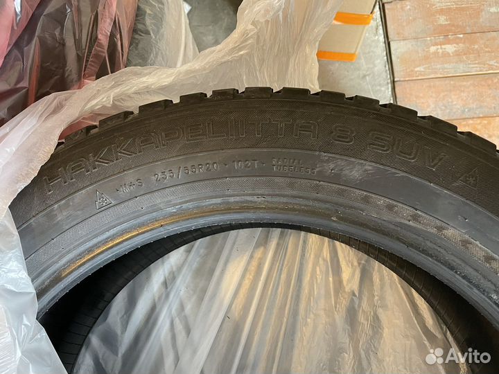 Nokian Tyres Hakkapeliitta 8 SUV 235/55 R20