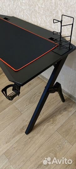 Компьютерный стол ZET gaming Force Armor 6K