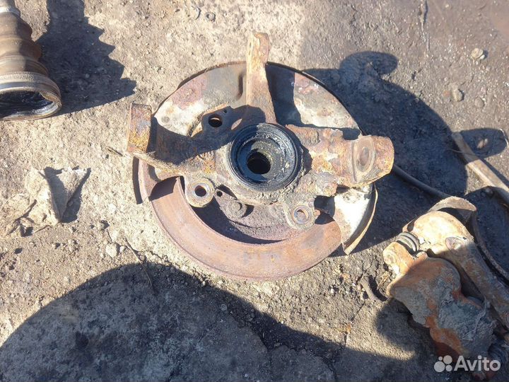 Great wall wingle Кулак поворотный левый