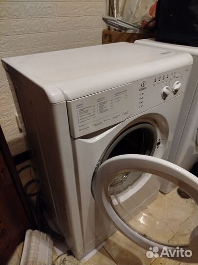 Стиральная машина indesit