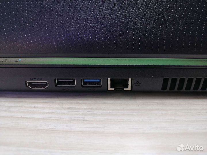 Ноутбук acer ES1-732 б/у