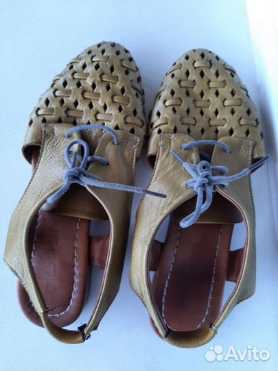 Сандалии женские 37 размер кожаные б/у