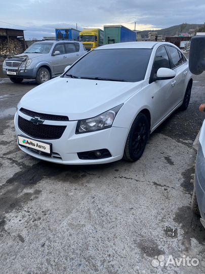 Chevrolet Cruze 1.6 МТ, 2010, 100 000 км