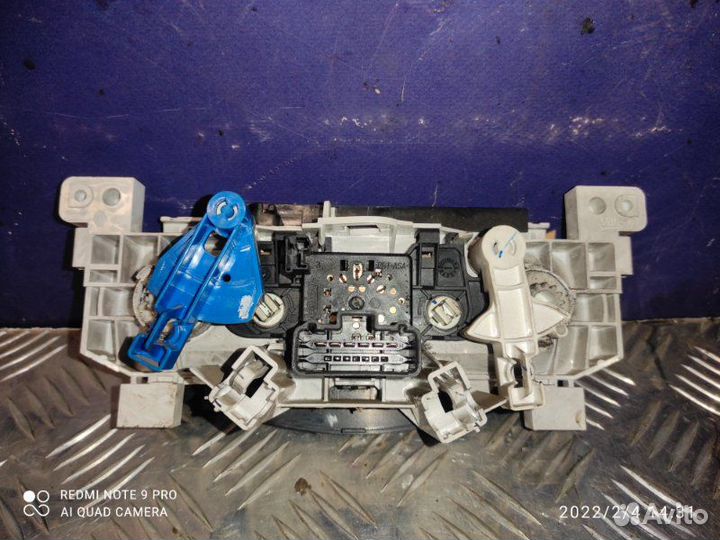 Блок управления климат-контролем LADA Largus K7M