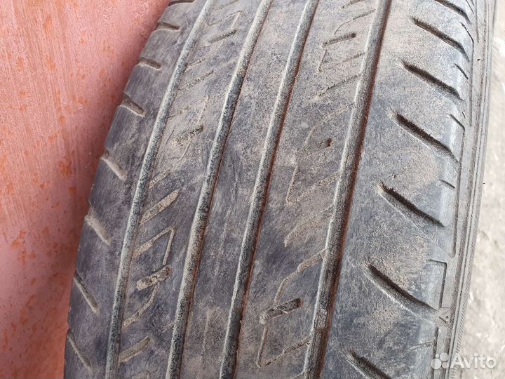 Dunlop Grandtrek PT2 225/65 R17