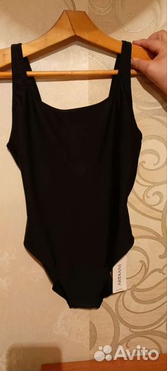 Купальник слитный новый