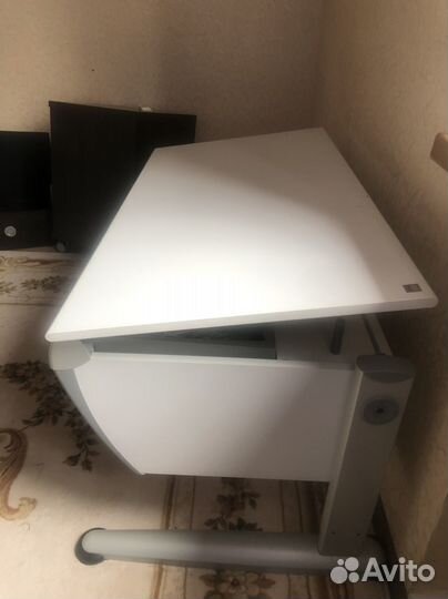 Детский стол парта