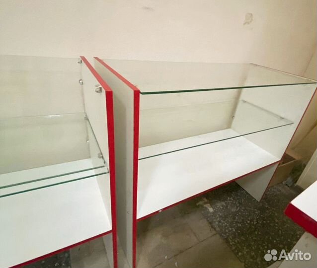 Витрина деревянная