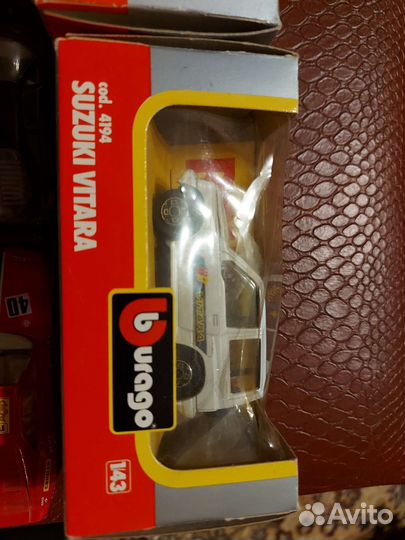 Машинки 1:43 Peugeot 405, Suzuki Vitara, Ferrari