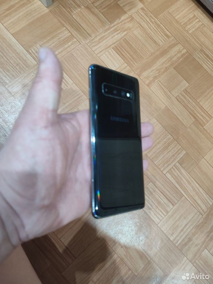 Samsung Galaxy S10, 8/128 ГБ