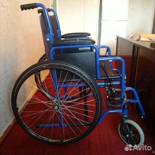 Кресло-коляска Армед H035 (Пневматические, 460 мм)