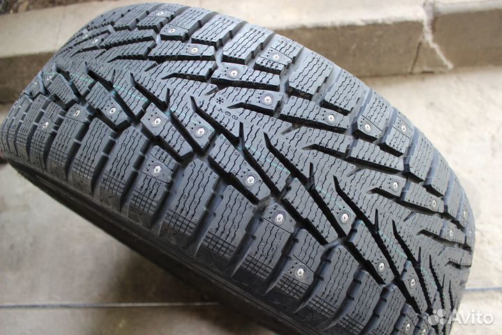 Nokian Tyres Hakkapeliitta 7 SUV 285/60 R18 116T