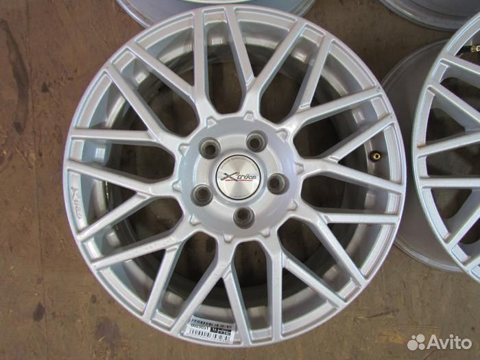 Диски Nissan R17 Литые 5x114.3 J7 HS