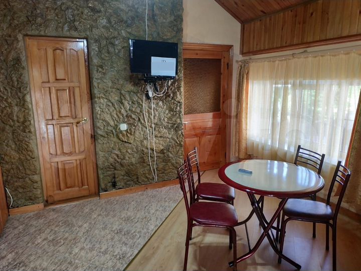 Дом 60 м² на участке 8 сот.