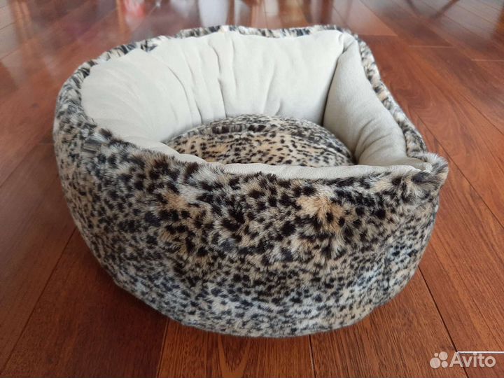 Лежанка новая со съемными чехлами