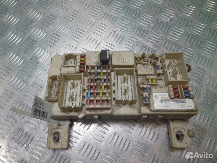 Блок предохранителей Ford Focus 2 седан 1.8 2008