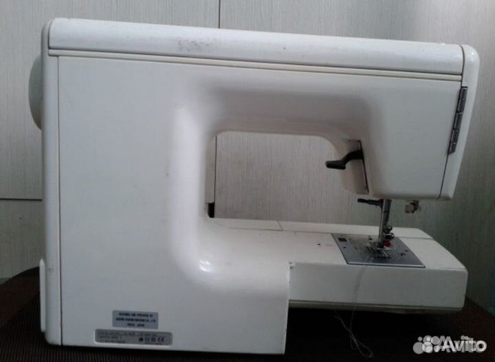 Швейная машина Janome 753001-6